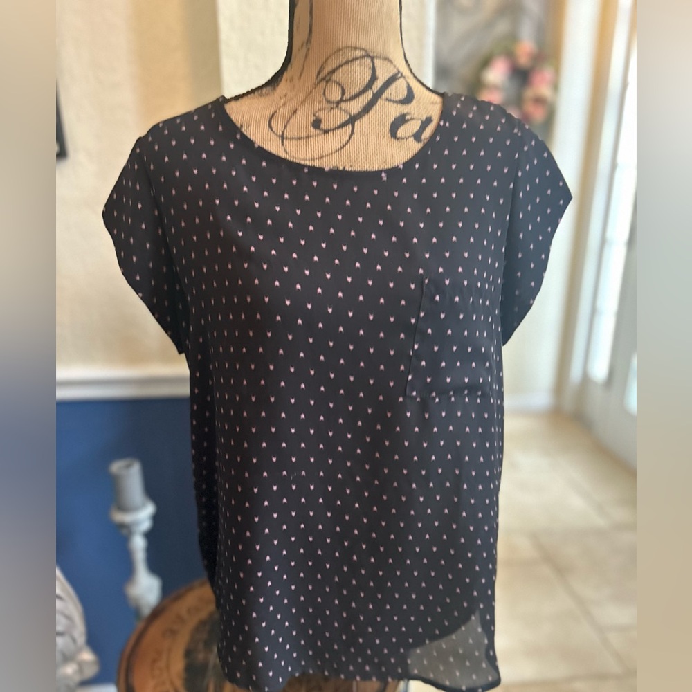 Sweet Rain Black and Pink Heart Blouse Cap Sleeves Pocket Size XL